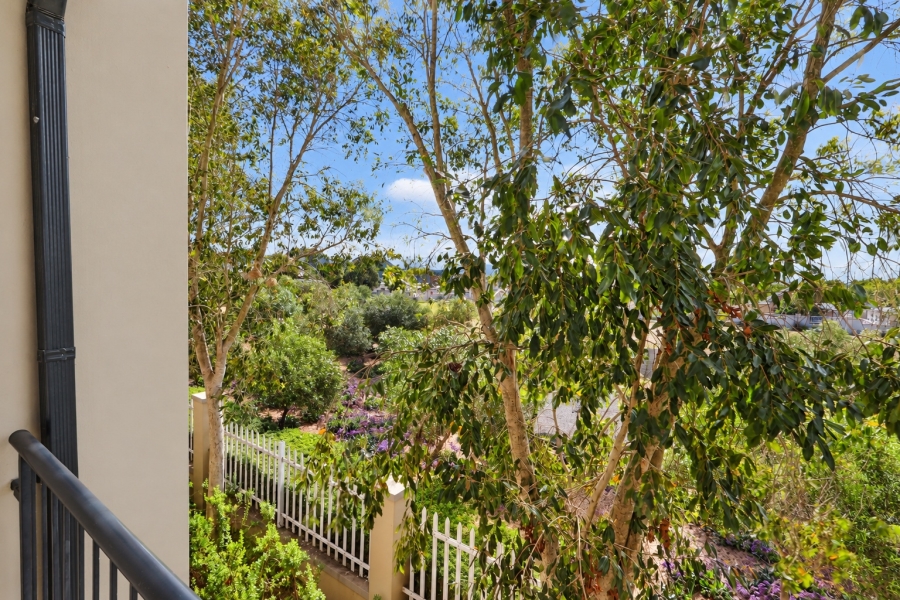 To Let 2 Bedroom Property for Rent in Buh Rein Estate Western Cape